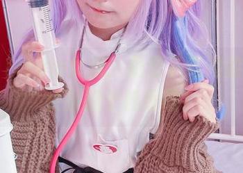 Sayo Momo女孩：免费下载她的魅力，快来蹭个热度吧！